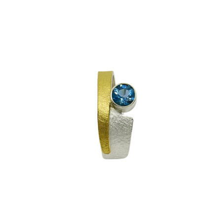 Ring mit blauem Topas