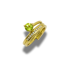 Ring mit Maligranat und Brillant