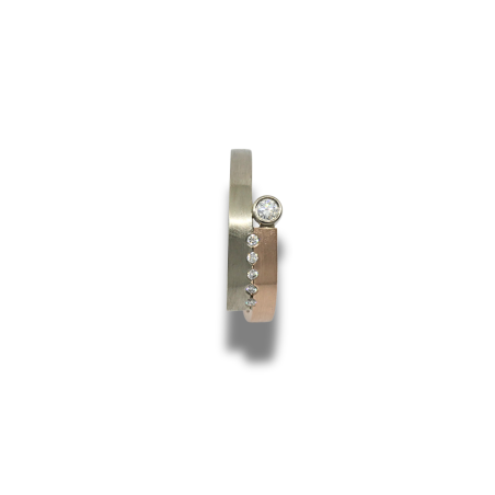 Ring mit Brillant